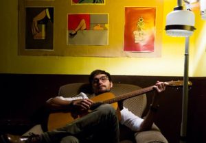 Istruttore scuola di musica FLOW presso la sede dei corsi